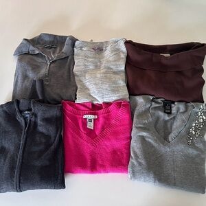 Light Weight Sweaters Size Med  and feel like fitted mediums - Lot of 6